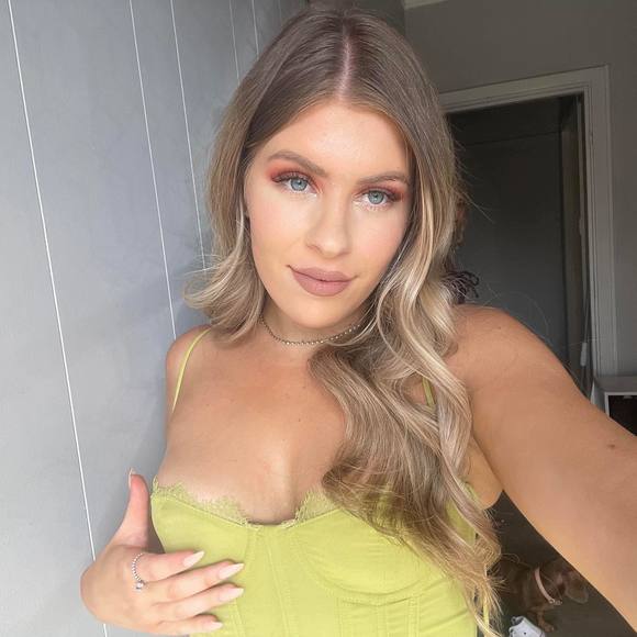 chiarahewetson